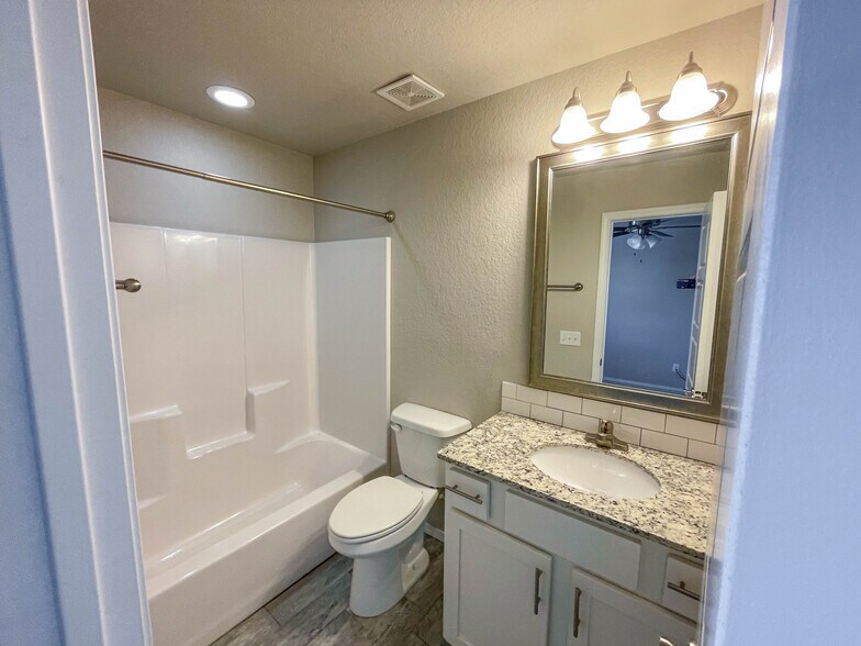 Building Photo - 4173 W Santa Maria Ln