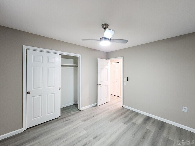 Building Photo - 3 John Adams Ct