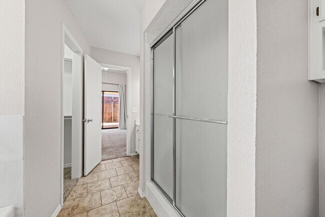 Building Photo - Two reasons to stop scrolling: the schools and the bathrooms. 3/2/2 Home in Putnam City Northaven...