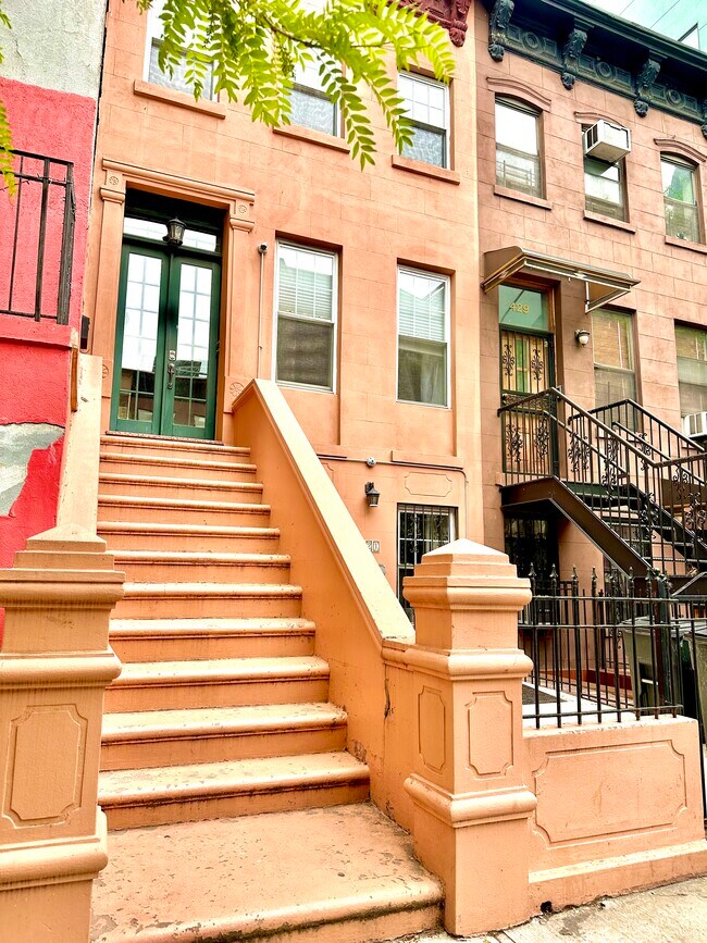 Building Photo - 421 E 119th St
