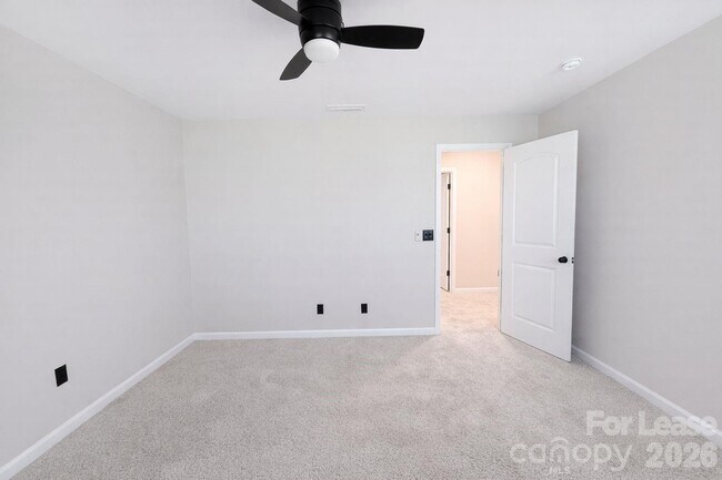 Building Photo - 12881 Clydesdale Dr