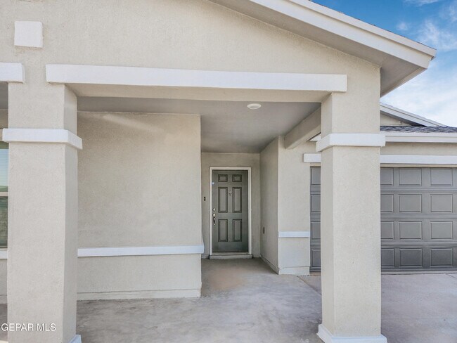 Building Photo - 14384 Star Cactus Ave