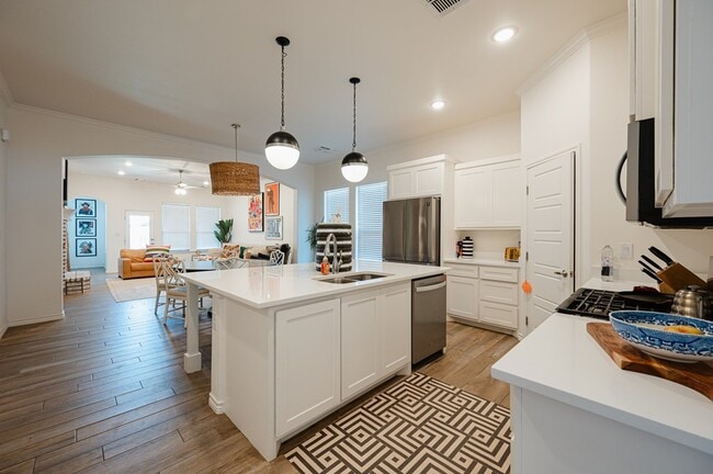 Building Photo - 5401 Constitution Ave