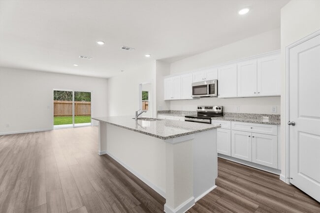 Building Photo - 31139 Gayle Prairie Oaks St
