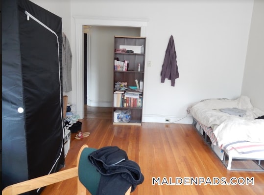 Building Photo - 17-19-19 Washington St S