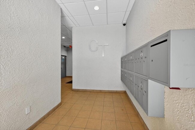Building Photo - 316 8th St S