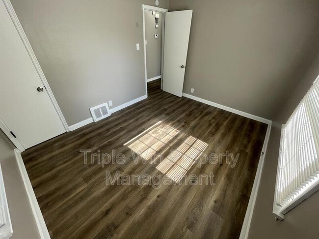 Building Photo - 1205 Nectar Dr