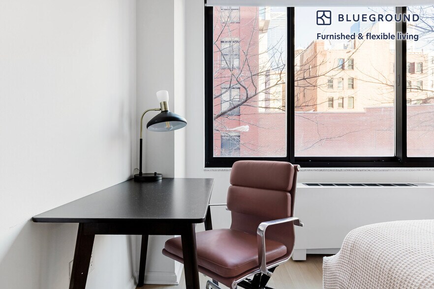 Building Photo - 535 W 23 St