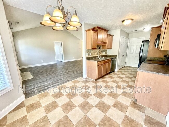 Building Photo - 315 Copper Creek Dr