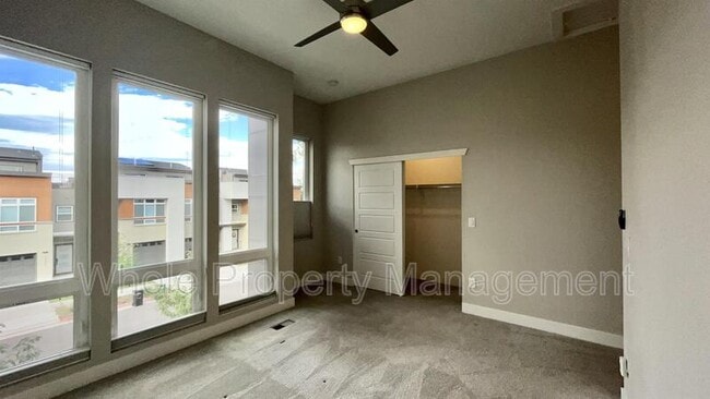 Building Photo - 2870 W Parkside Pl