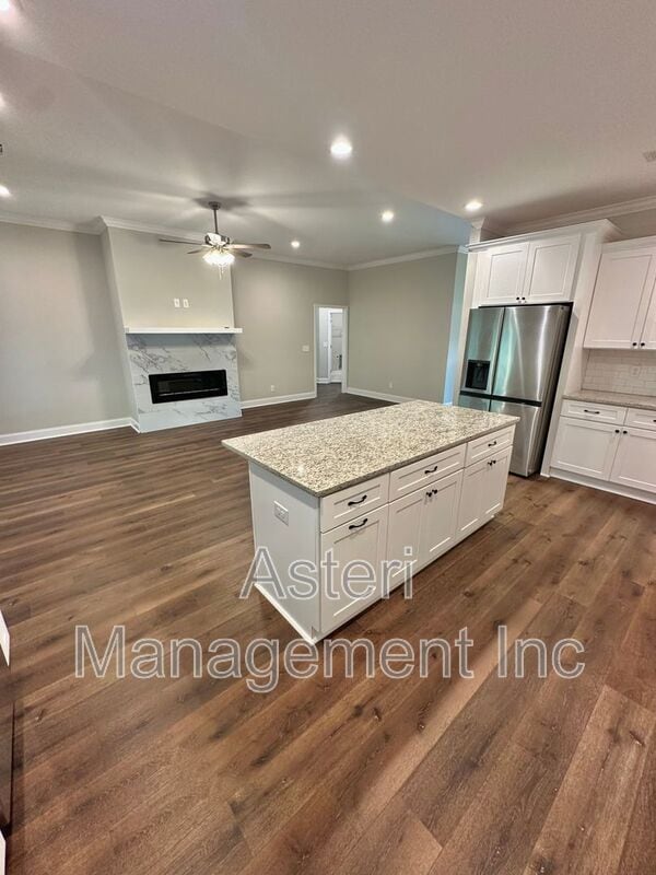 Building Photo - 113 Lasso Drive