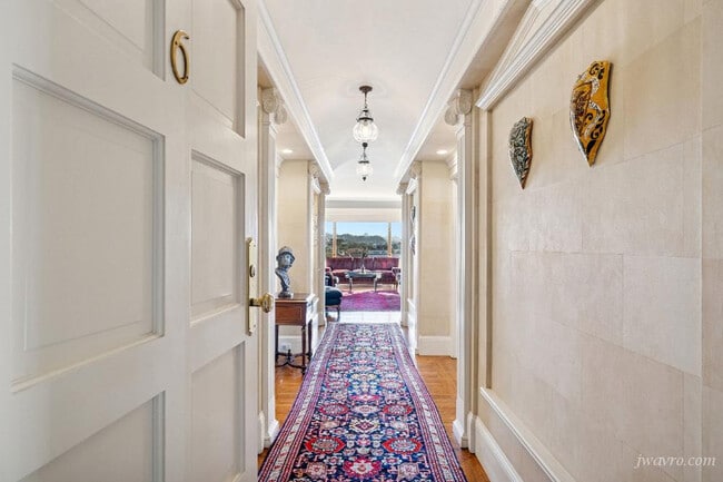 Building Photo - 155 24th Ave