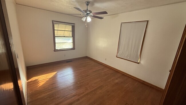 Building Photo - 249 Wayne Ave