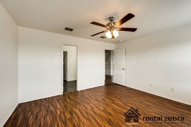 Building Photo - 1336 Castle Ridge Rd