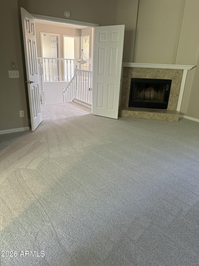 Building Photo - 1217 E Lighthouse Ct