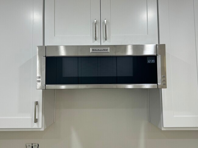 Building Photo - 3536 West Ave