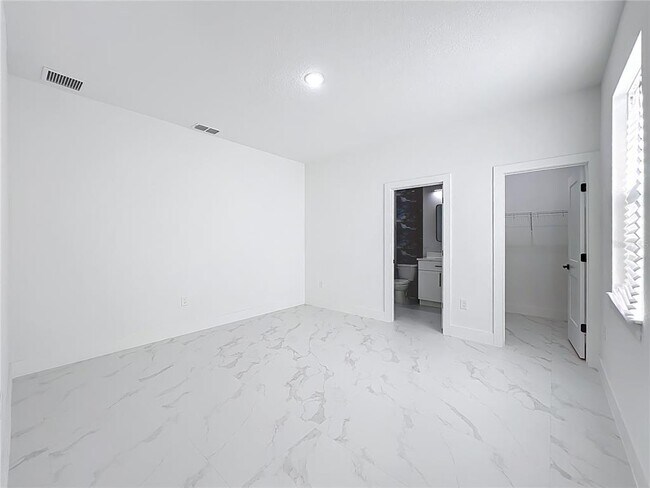 Building Photo - 780 Kangaroo Ct