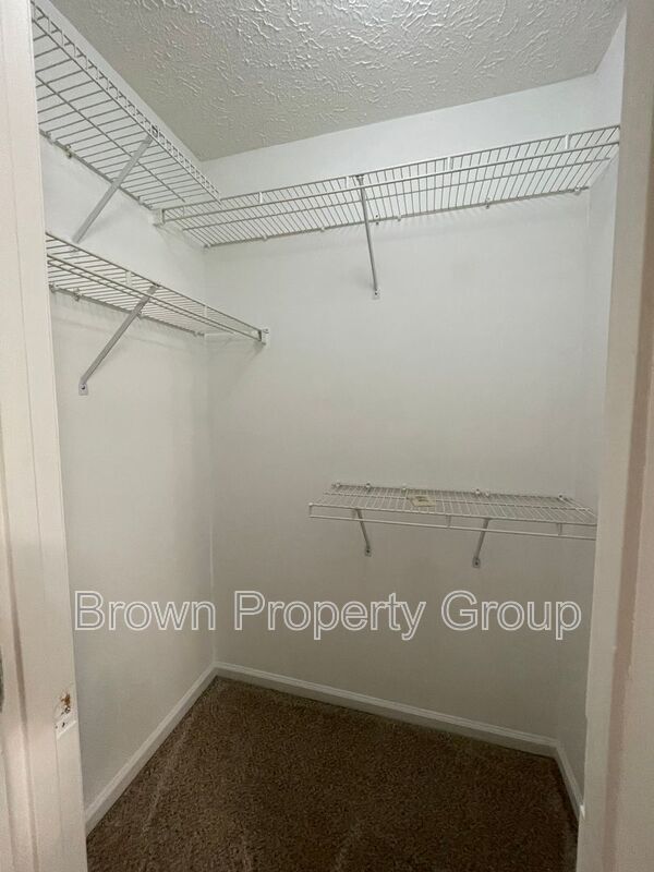 Building Photo - 3401 Lainey Ln