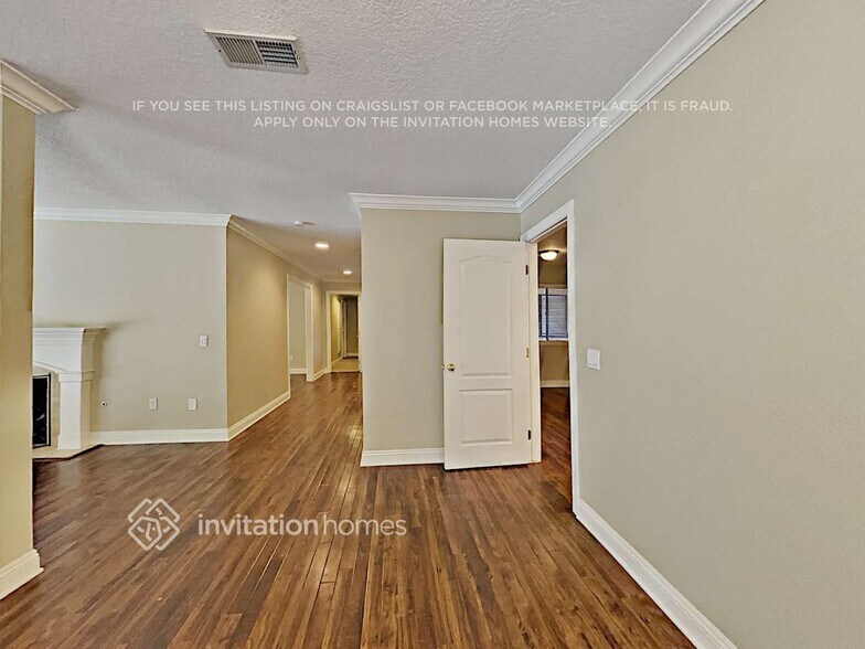 Building Photo - 1260 Nicola Dr