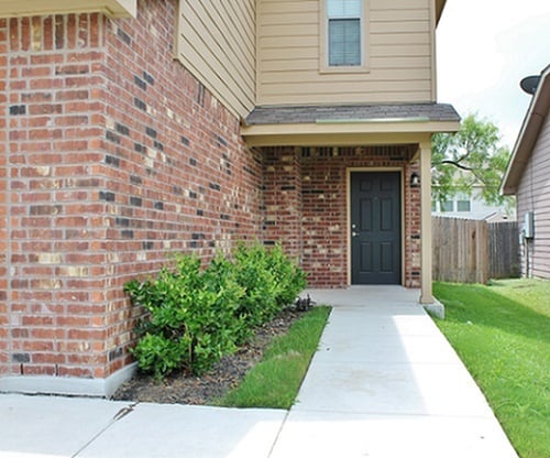 Building Photo - 7026 Heathers Pond