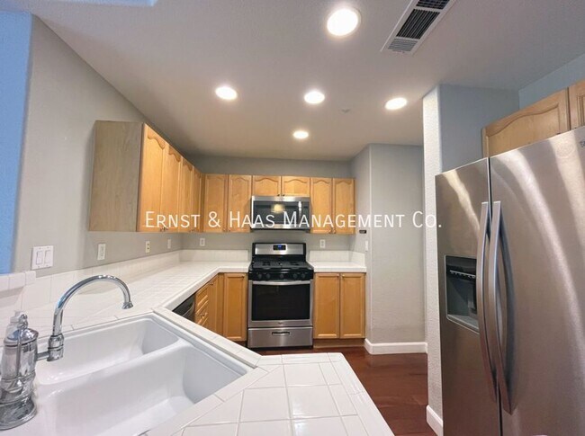 Building Photo - 2968 Claremore Ln