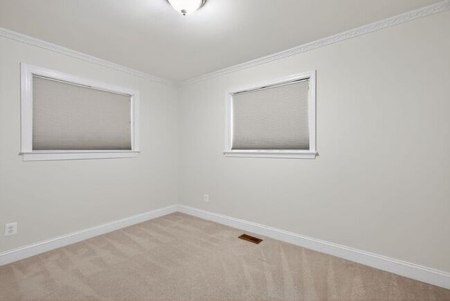 Building Photo - 14012 Duckett Rd