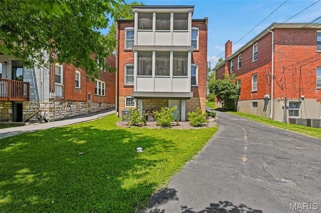 Building Photo - 7520 Ethel Ave