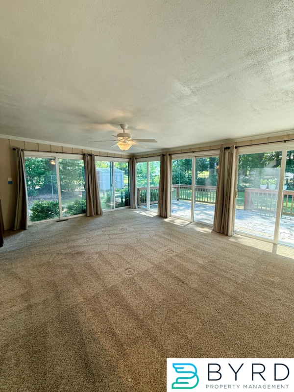 Building Photo - 9007 Michaux Ln