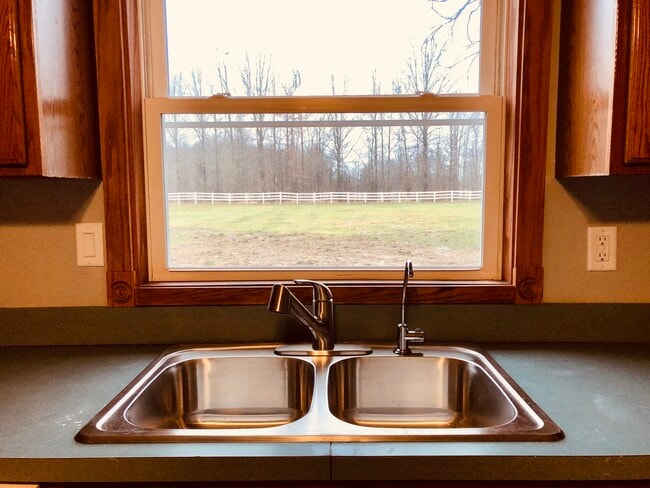 Building Photo - 416 Housel Craft Rd