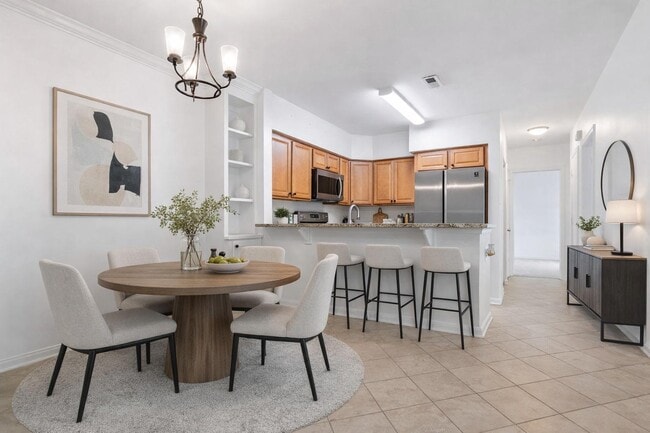 Building Photo - 6910 Victoria Dr