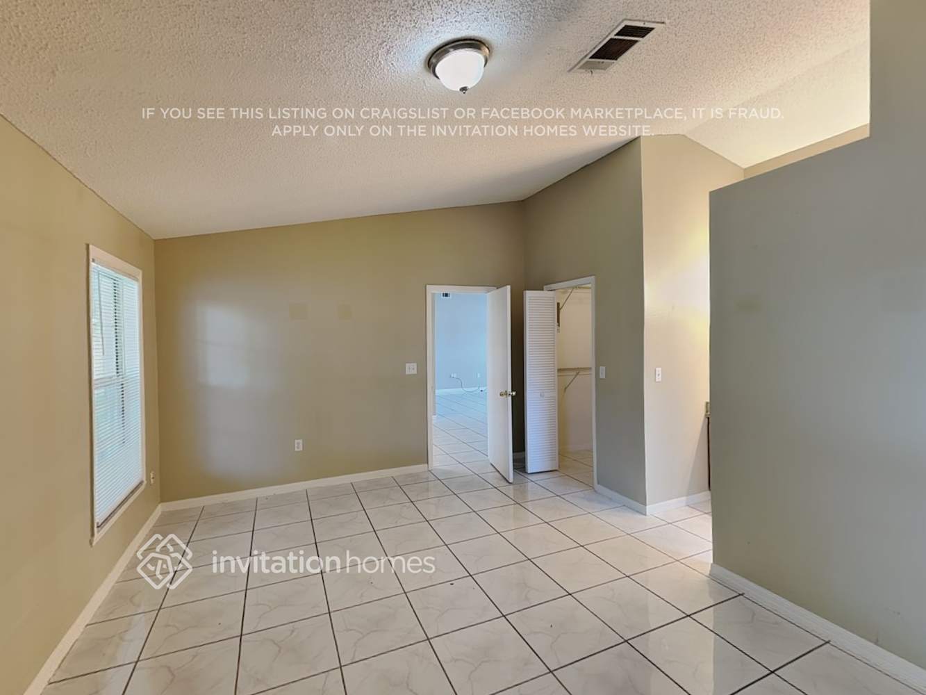 Building Photo - 339 Medina Ct