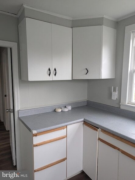 Building Photo - 411 E Cherry St