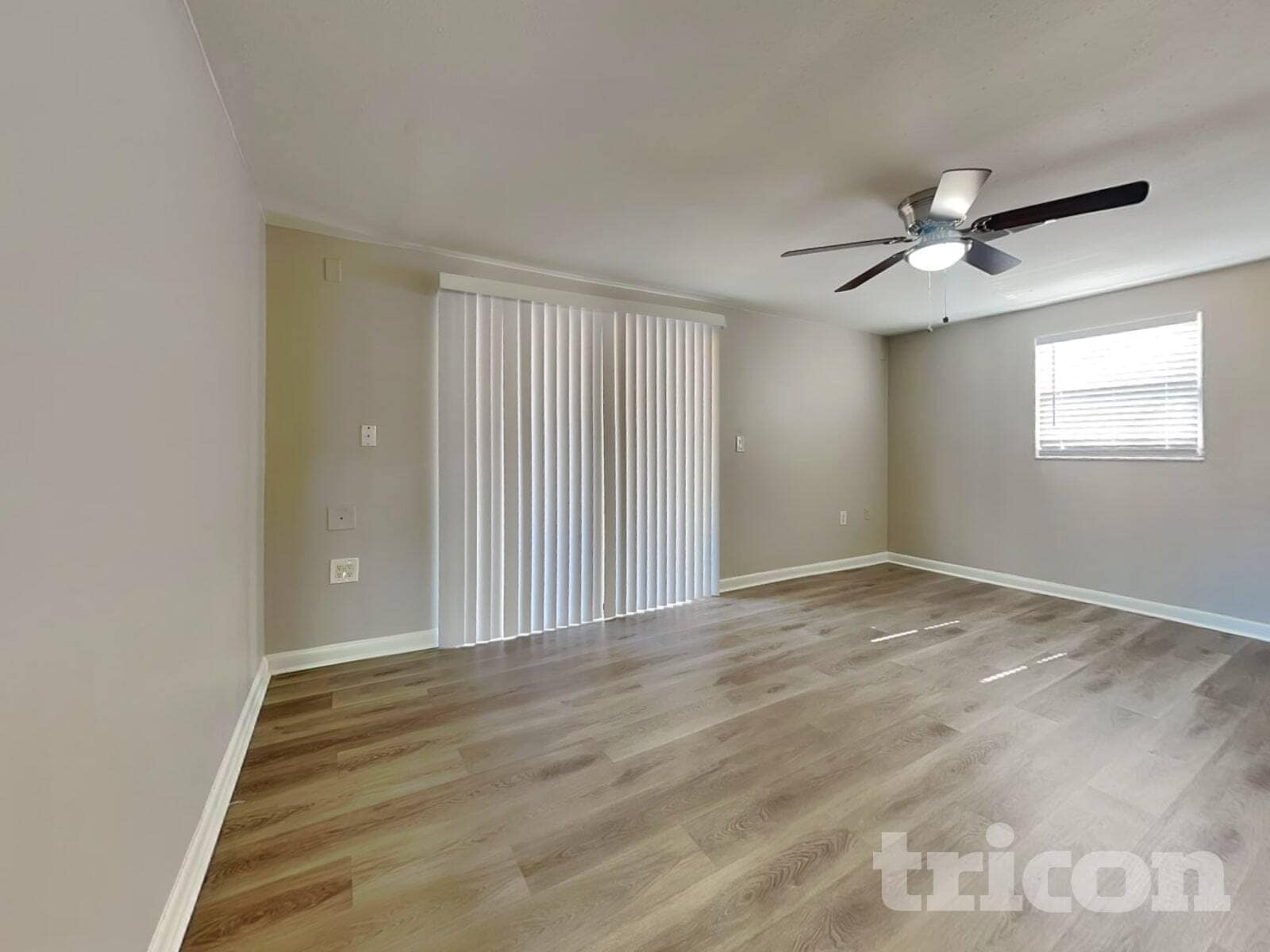 Building Photo - 14931 Pine Crest Rd