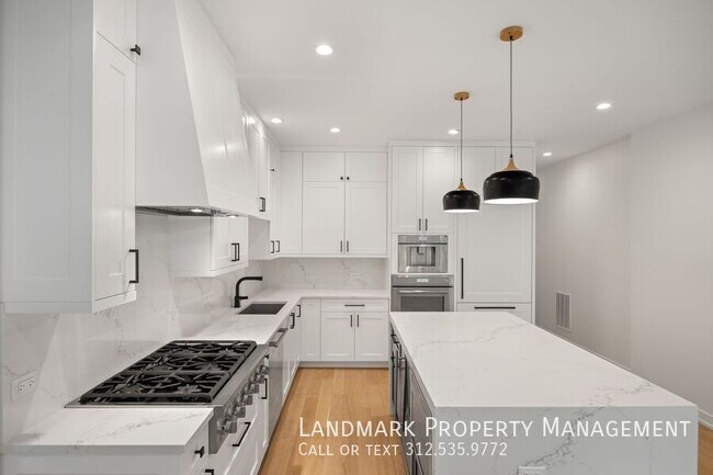 Building Photo - 2658 N Bosworth Ave