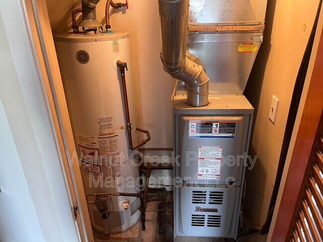 Building Photo - 5520 Beavercrest Dr