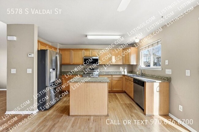 Building Photo - 5578 S Valdai St