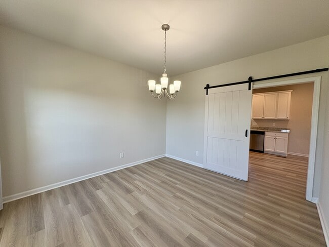 Building Photo - 189 Traverse Dr