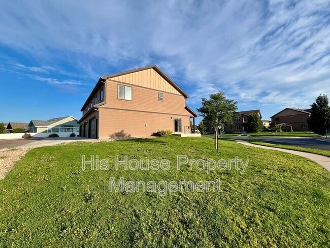 Building Photo - 4500 Tuscany St