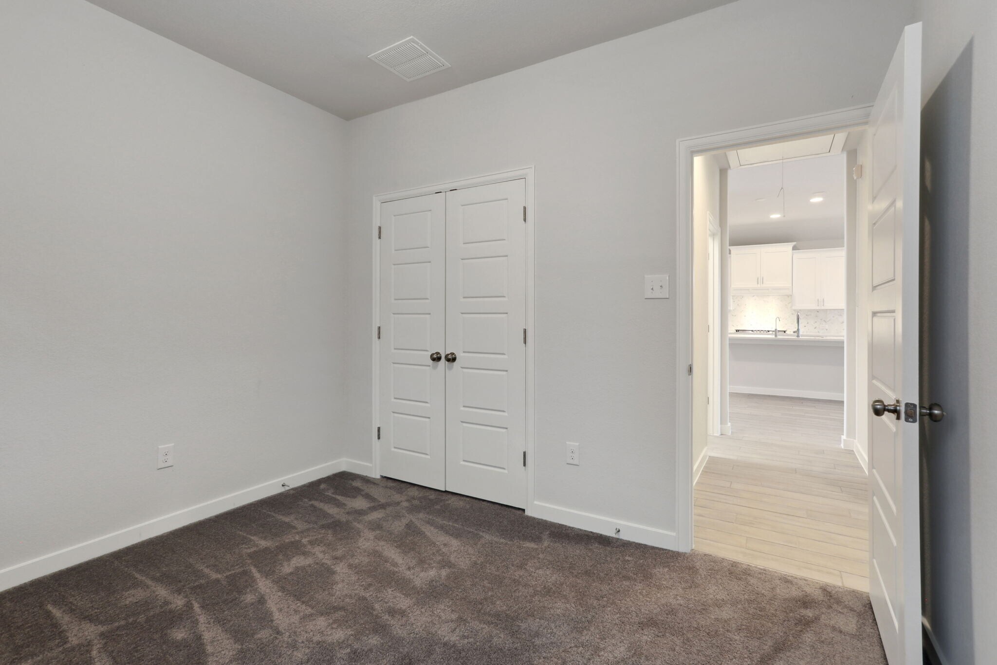 Building Photo - 4141 Presidio Ln