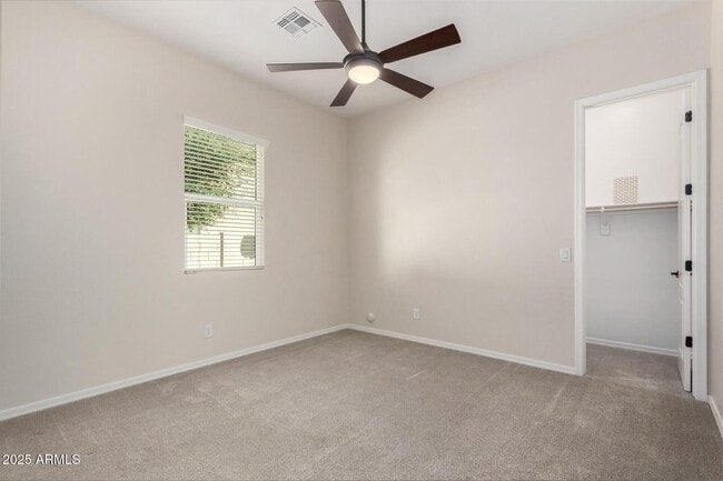 Building Photo - Stunning 4 bedroom, 3 bathroom home in the desirable community of Avian Trails!!