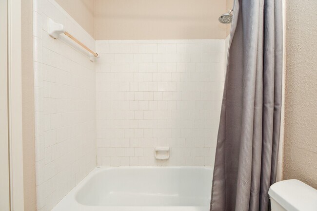 Building Photo - 3519 Cabin Pl