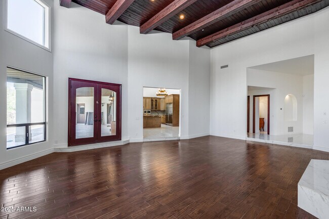 Building Photo - 8303 N 61st Pl
