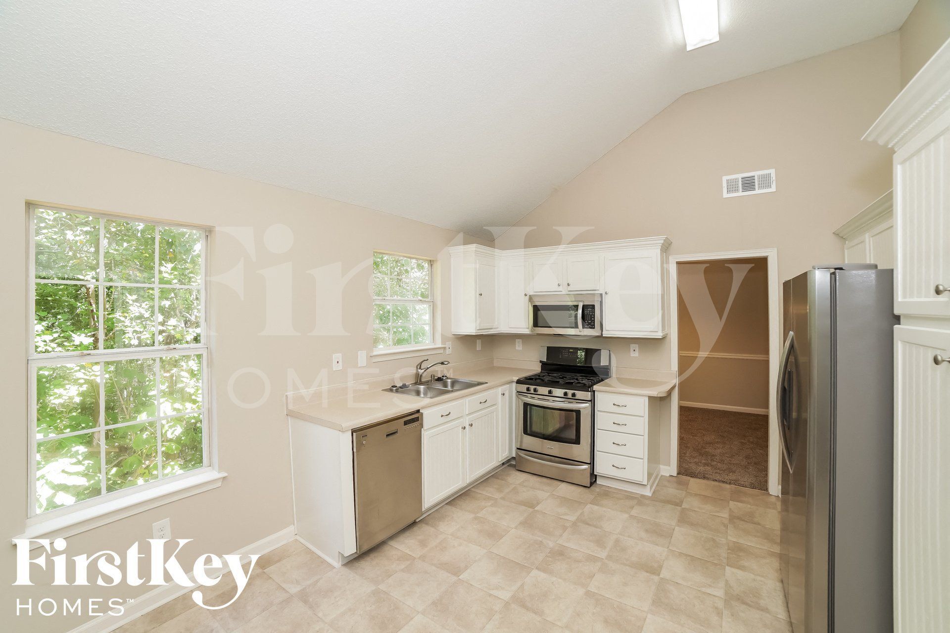 Building Photo - 4470 White Hill Pl