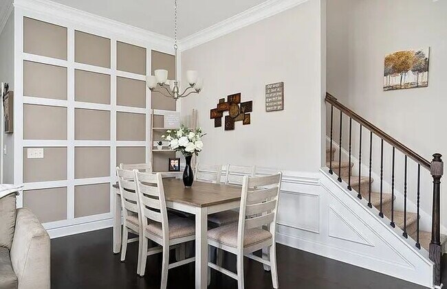 Building Photo - Spacious 4-Bedroom Retreat with 3 Full Baths in Anderson's Prime Location!