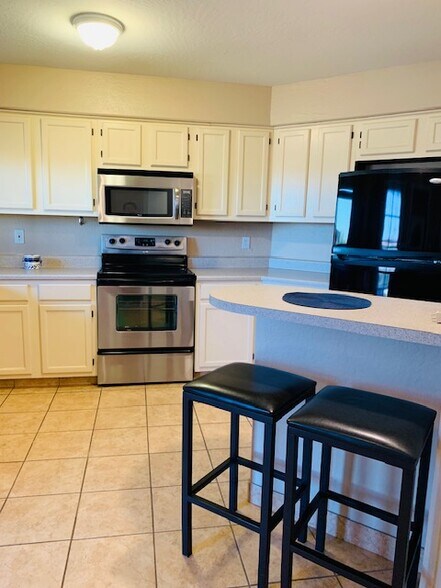 Building Photo - 13035 N 34th St