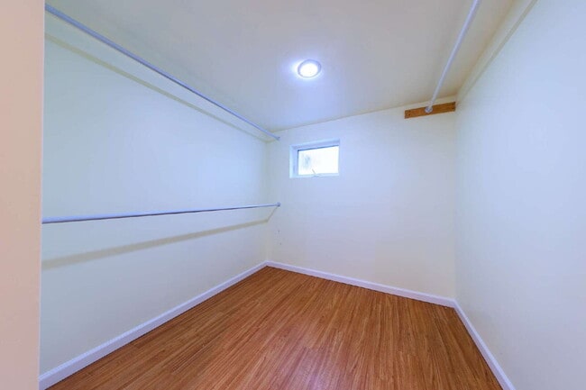 Building Photo - **APPLICATIONS PENDING**  Charming East Nashville Bungalow for Lease!