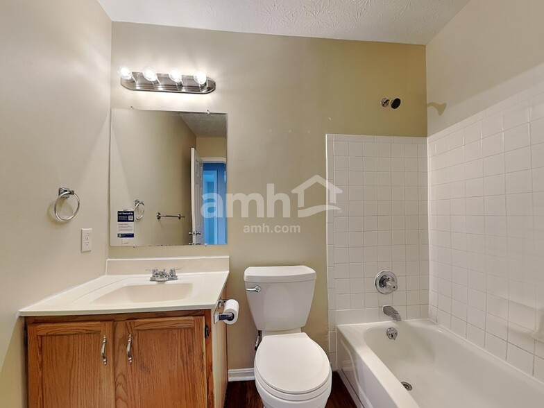 Building Photo - 30 Sandpiper Ct