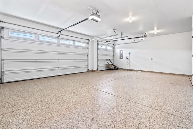 Building Photo - 1564 W Whistleberry St