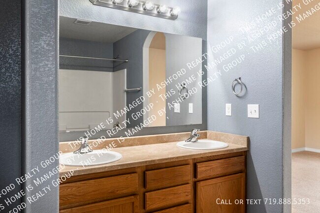 Building Photo - 3866 Papuan Dr