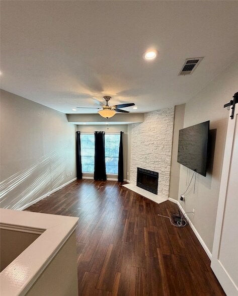 Building Photo - 5100 Verde Valley Ln